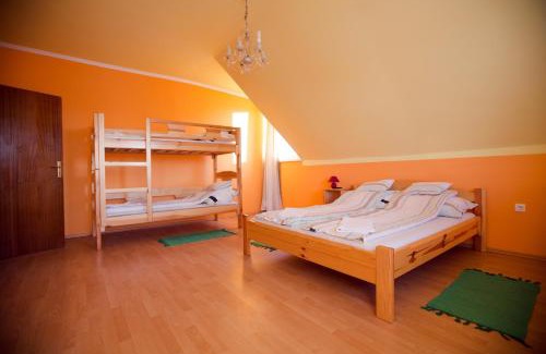 Morahalom House | Cozy Adonisz Vendégház: Pet & Child Friendly Escape