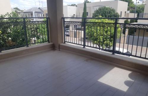 Brener Apartment | Cozy 3-Bedroom Brenner "Hill" Suite - Guest Rated 9.7