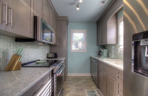 Myrtle Beach Cottage | Cozy 3BR Cottage with Pool & Ocean Views in Myrtle Beach