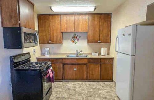 Stockton House | Family-Friendly 4-Bedroom House for Memorable Stays
