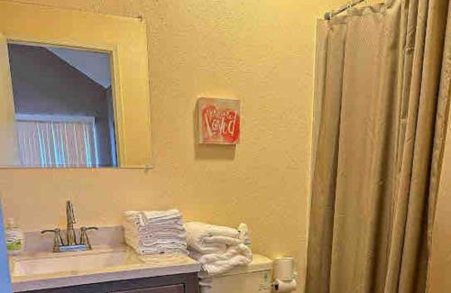 Stockton House | Family-Friendly 4-Bedroom House for Memorable Stays