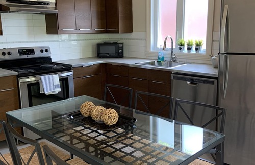 Cote-Saint-Paul Apartment | Charming Apartment Steps from Amenities with Spa & Hot Tub