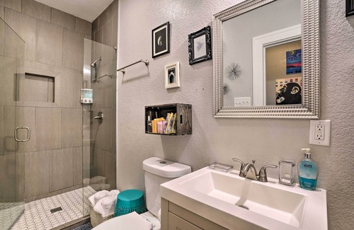 Seguin House | Charming Cottage Steps from Guadalupe River & Downtown