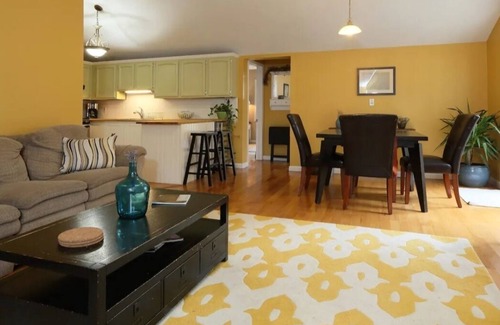 Millington House | Delightful Cottage with Spa, Hot Tub & Pet-Friendly Perks