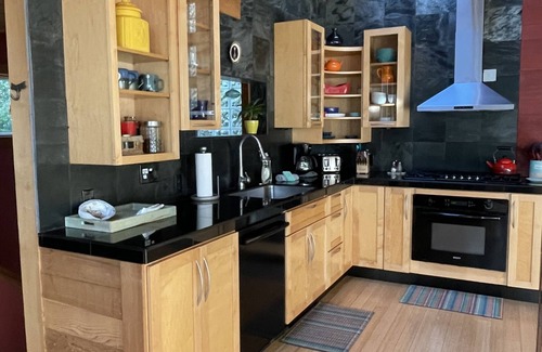 Anchor Bay House | Pet-Friendly Cottage with Ocean Views and Hot Tub Retreat