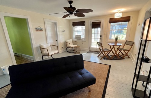 Hague Cottage | Cozy Cottage with Ocean Views and Spa Amenities