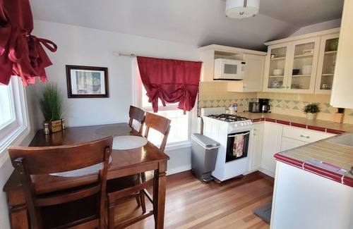 Chico Apartment | Charming Historic Carriage House Near Bidwell Park