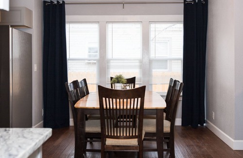 Cheyenne House | Pet-Friendly Home in the Avenues - Rated 10/10 by Guests