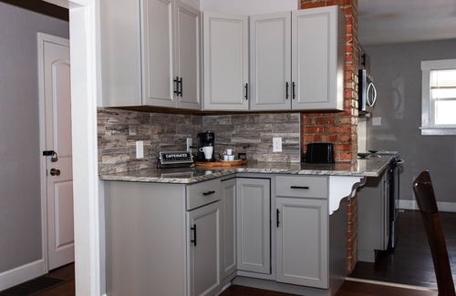 Cheyenne House | Pet-Friendly Home in the Avenues - Rated 10/10 by Guests