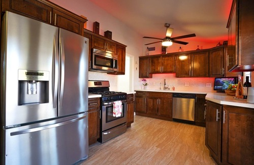 Canyon Country House | Cozy Retreat: House with Fireplace and Spa Amenities