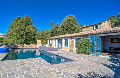 Saragano Villa | Charming Villa with Pool Overlooking the Umbrian Hills