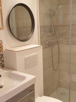 Saint-Menet Apartment | Tranquil Oceanfront Studio with Parking & Breakfast Options