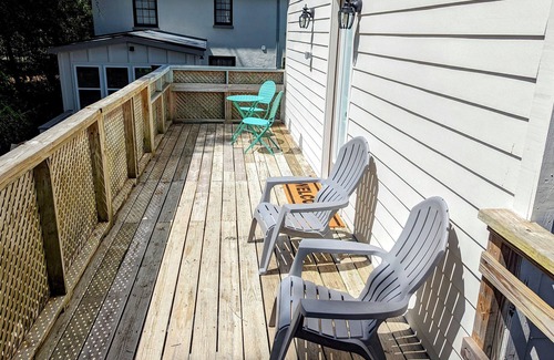Riverland Terrace Apartment | Inviting Studio Apartment with Patio - Guest Rated 9.4/10