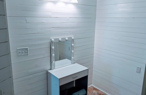 Riverland Terrace Apartment | Inviting Studio Apartment with Patio - Guest Rated 9.4/10