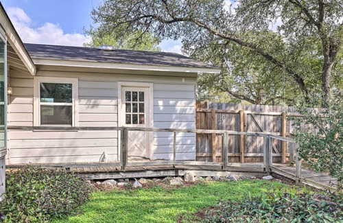 Austin Apartment | Adorable Studio: Quick Ride to Downtown Austin!
