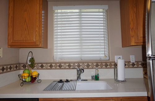 Greenacres House | Charming 1 Bedroom Guest House with Pool Access
