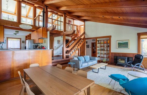 Inverness House | Elevated Treetop Retreat | Scenic Views & Family-Friendly