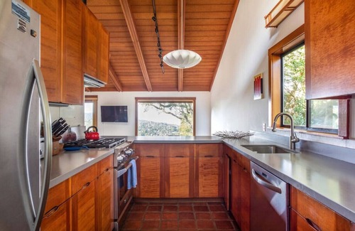 Inverness House | Elevated Treetop Retreat | Scenic Views & Family-Friendly