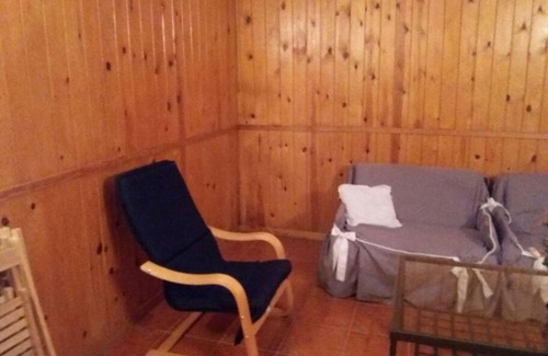 Villanova House | Pet-Friendly Retreat with Terrace, Parking & Bodega Access