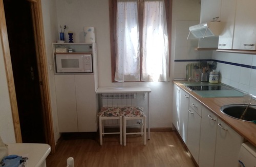 Villanova House | Pet-Friendly Adosado con Terraza with Exceptional 10/10 Rating