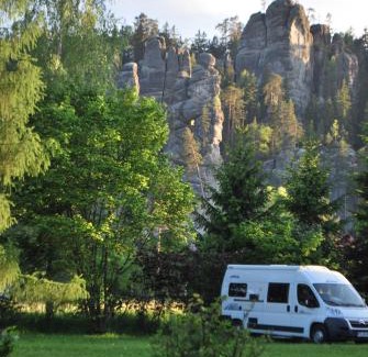 Adrspach House | Family-Friendly Adršpach U Meierů - Pet Welcoming Retreat