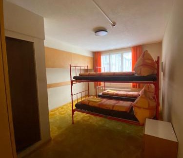 Braunwald Hotel | Adrenalin Backpackers Hotel