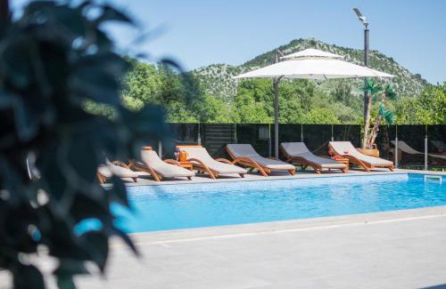 Trn House | Experience Adria centar Koćuša: Oceanfront Bliss & 9.9 Rating