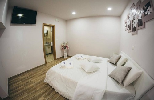 Trn House | Experience Adria Centar Koćuša - Deluxe Double Room Escape