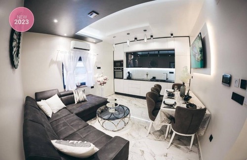Trn Apartment | Adria Centar Koćuša - Family-Friendly Apartment with Pool