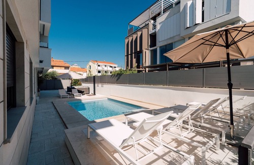 Zadar Apartment | Ocean Pearl Concept Suites: Pool, Spa & Ocean Views Await