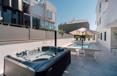 Zadar Apartment | Ocean Pearl Concept Suites: Pool, Spa & Ocean Views Await