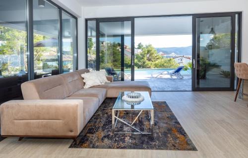 Komarna Villa | Adria View: Guest Favorite with Oceanfront Pool & Spa