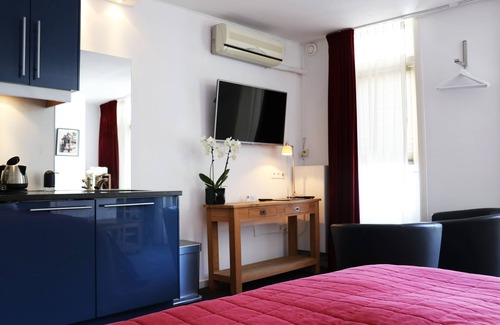 De Pijp House | Inviting Adriaen van Ostade B&B with Breakfast & Kitchen Access