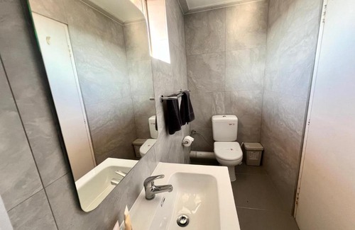 Forbes Hotel | Adrian Motel: Family-Friendly Stay with Pool Access