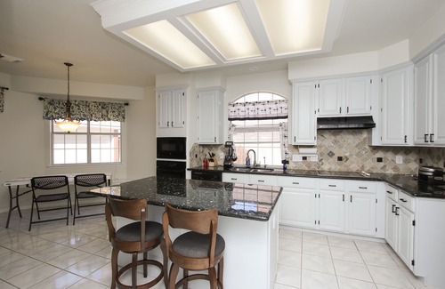 FM 1960 House | Discover Aduke Villa: Spacious Getaway with Family Amenities