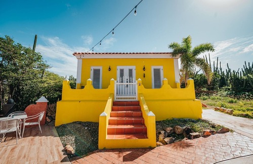 Mon Pos House | Experience Nature at Barica Geel Casita with Pool Access