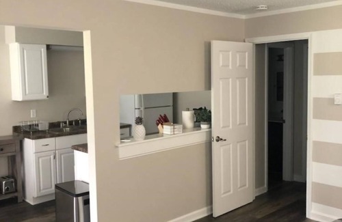 Holly Apartment | Explore Adventure Acres - Suite B8 with Pool & Breakfast