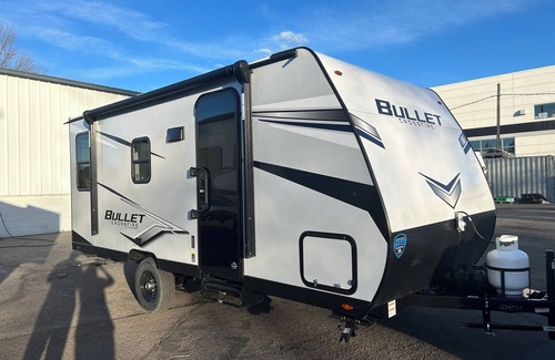 Washington House | Adventure Awaits! 2024 Keystone Bullet RV Rental