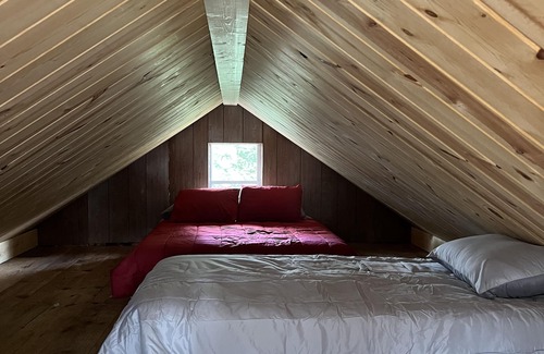 West Branch Cottage | Explore Clear Lake Cabin: Ideal Retreat for ORV Lovers!