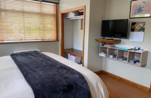 Takaka Bed & Breakfast | Perfect Adventure B&B with Hot Tub and Breakfast Included