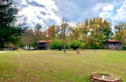 Norfork House | Adventure Suite with River View and Wade-in Access