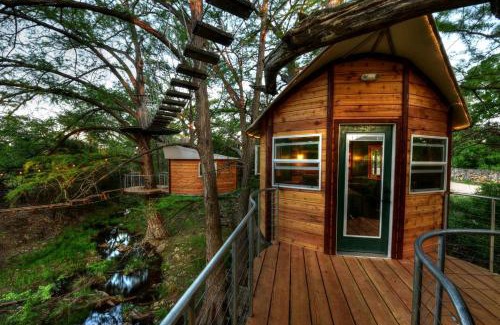 Spicewood House | Adventures Await at this Stunning Tree House Retreat in Texas