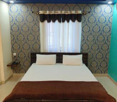 Hoskote Hotel | Exceptional Adyah Comforts: Family-Friendly 4-Star Retreat
