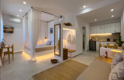 Ano Meria Apartment | Elegant Aegean Balcony Studio: 4-Star Family Retreat