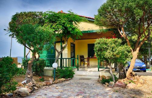Agios Minas Apartment | Villa Corali: 4-Star Retreat with Pet-Friendly Amenities