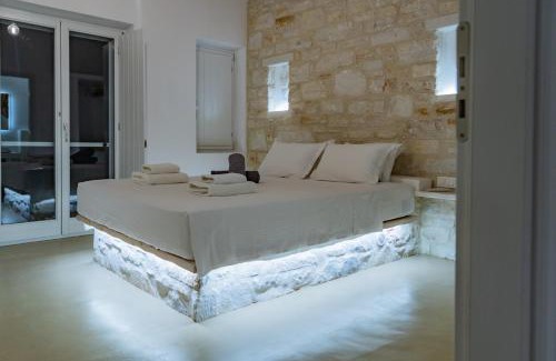 Piso Livadi Villa | Exceptional Aegean Feelings: Oceanfront Pet-Friendly Stay