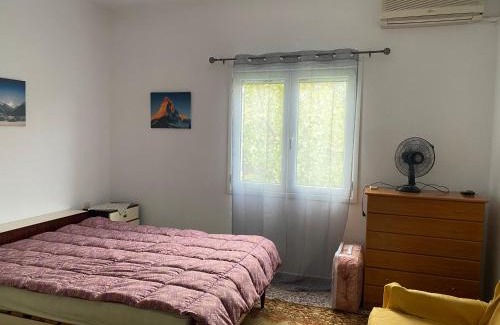 Sipiada House | Discover Aegean House: Pet-Friendly Retreat for Families