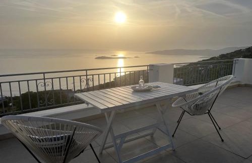 Kato Aprovatou Apartment | Discover Aegean Mirror, Andros - Guest Rated 9.5/10