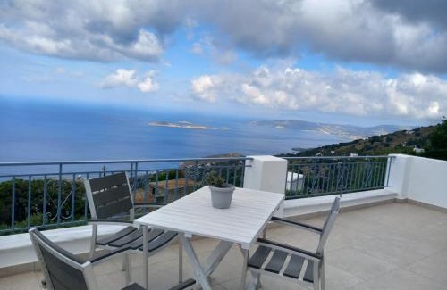 Kato Aprovatou Apartment | Discover Aegean Mirror, Andros - Guest Rated 9.5/10