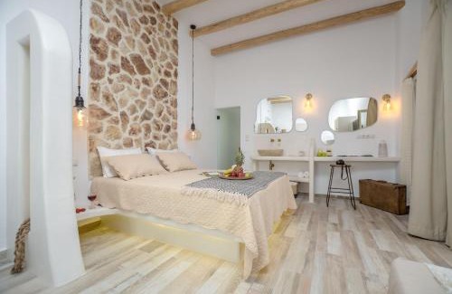 Naxos Apartment | Elegant Aegean White Home: Rated 9/10 with Family Amenities